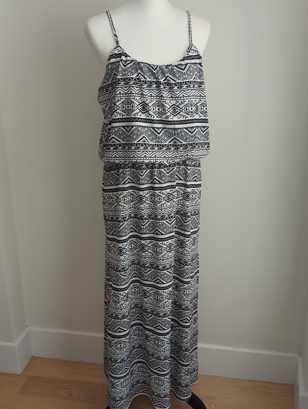 Magic Aztec Tribal Print Geometric Spaghetti Strap Blouson Maxi Dress Black Whit